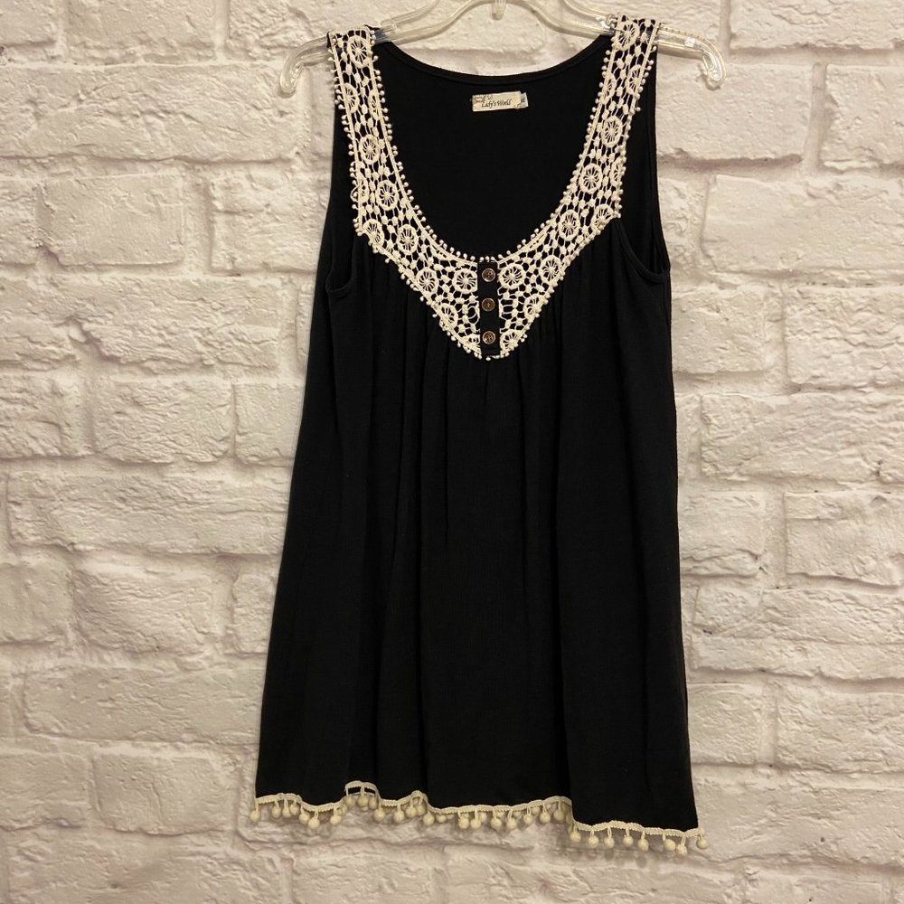 LADY'S WORLD Top Womens XL Black Top Ball Trim Lace Front Sleeveless Top